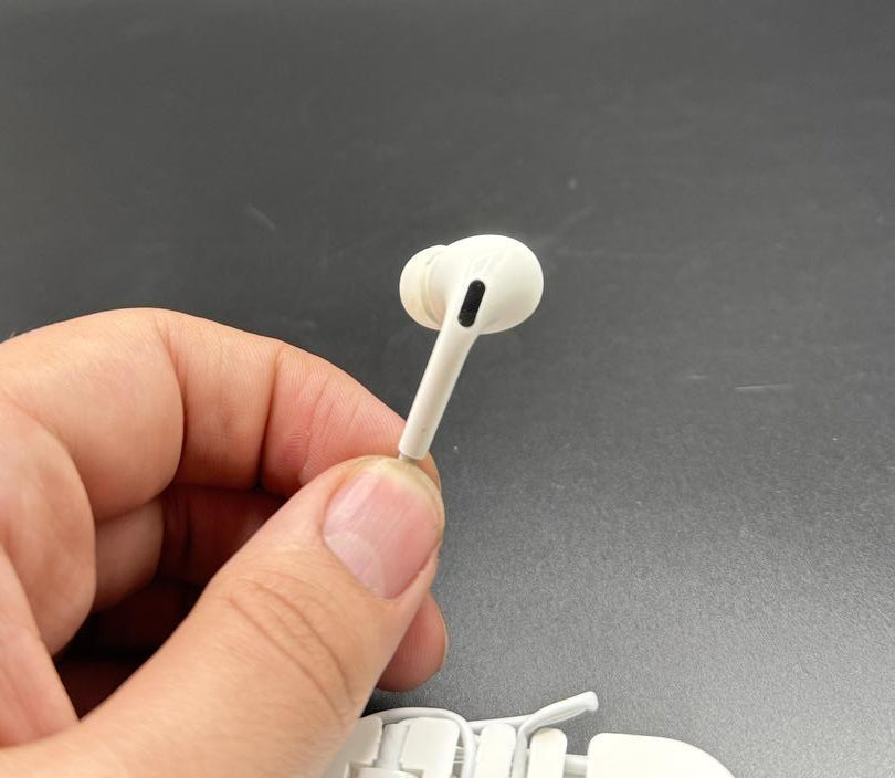 Apple Ear Headphones Wired Earphone for iPhone Microphone Ear Phone - Hands-Free | Handsfree For Mobile Phone - Without Box - Random Color